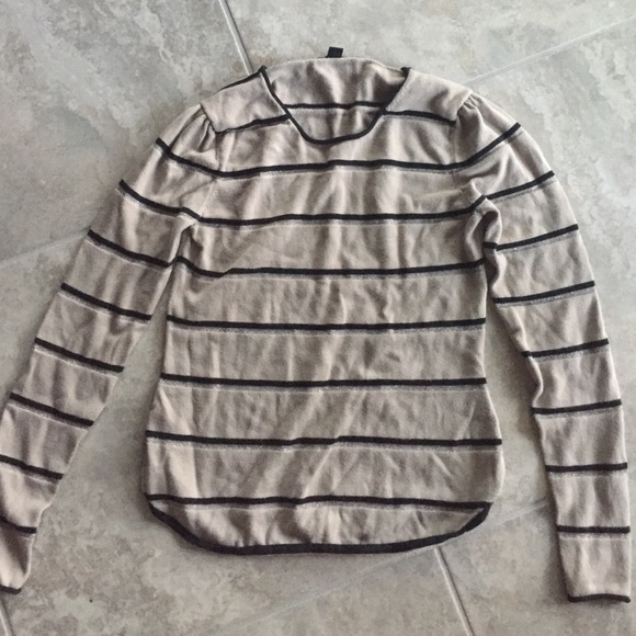 BR sweater