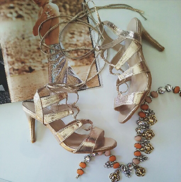 Shoes - 🎊🌼🎊Gold kisses are my favorite... Lace up heels