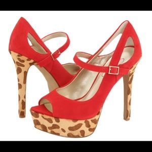 Jessica Simpson Women's 'Wasima'  Platform Pump