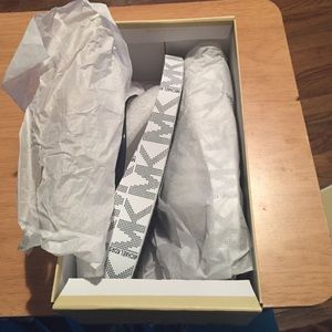 Michael Kors Navy Blue New Flip-Flops