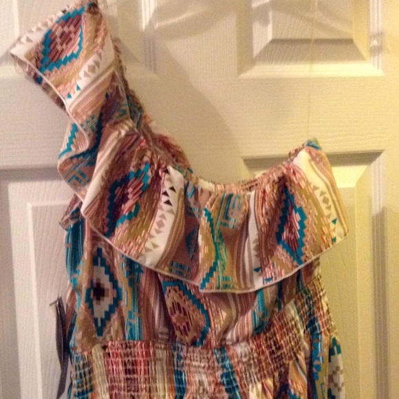 One shoulder dress