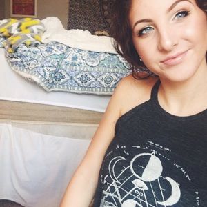 Meet your Posher, Rebecca