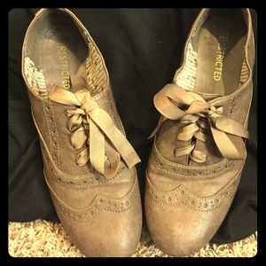 Grey Ocford style shoes