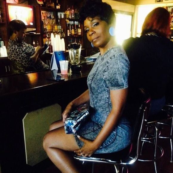 Meet your Posher, Dikema - Picture 1 of 1