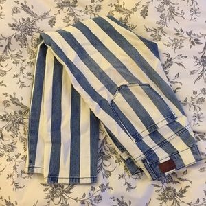 ✨SALE BDG high rise grazer cigarette jeans