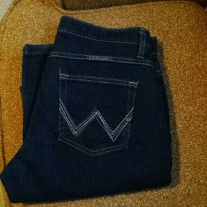 Wrangler Q-BABY