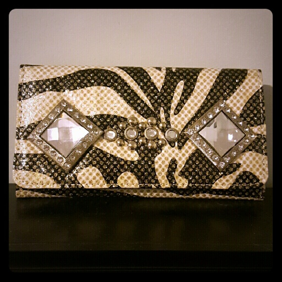 Super cute zebra wallet with jewles!