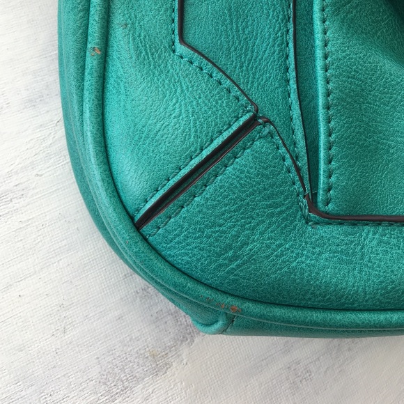 ⛱SALE⛱ Turquoise Perforated Bag - Picture 4 of 4