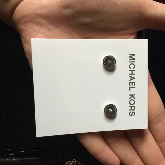 🎉LAST ONE 🎉Michael Kors Flat disc logo crystal S - Picture 3 of 4