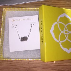 Elisa Silver pendant necklace