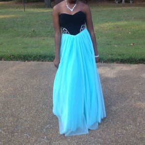 prom/Homecoming Dress