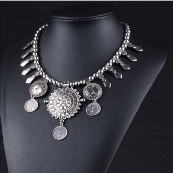 Necklace - Picture 3 of 3