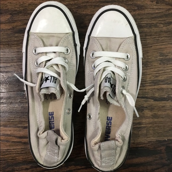 Grey converse
