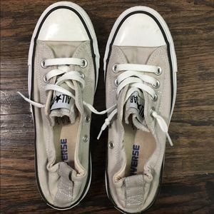 Grey converse