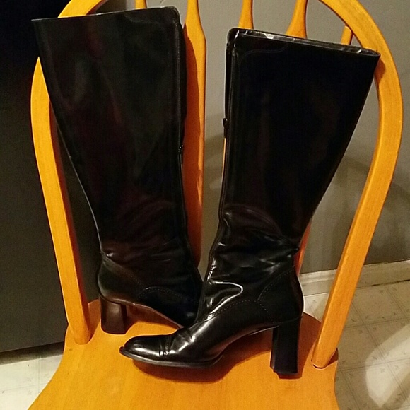 ENZO ANGIOLINI BLACK KNEE HIGH BOOTS