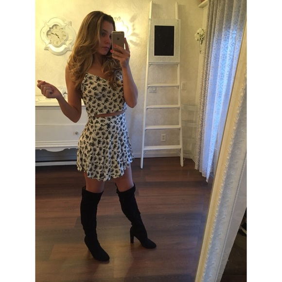 Floral 2 piece set - Picture 4 of 4