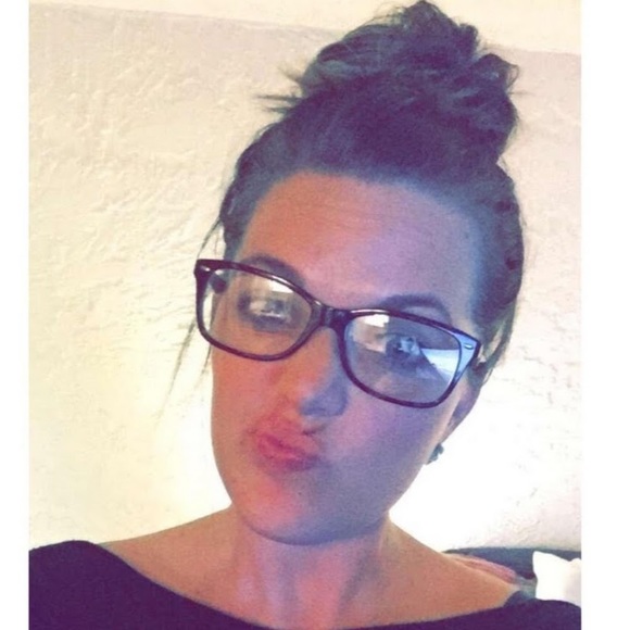 Meet your Posher, Kate - Picture 1 of 1