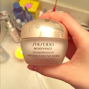 Shiseido Benefiance WrinkleResist24 Night Cream