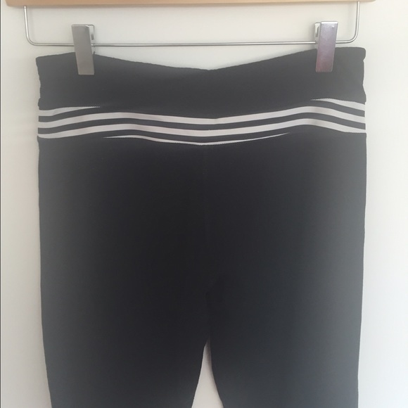 Lululemon Athletica flared workout pants