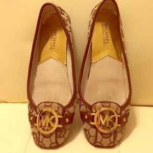 ✨Michael Kors Brown & Gold Flats✨