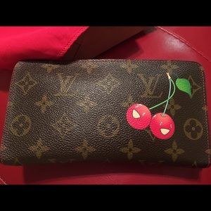 LV  Murakami Cerises '05 Wallet / Coin Purse