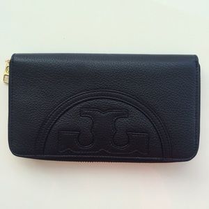 NWT Tory Burch All-t Zip Continental Wallet