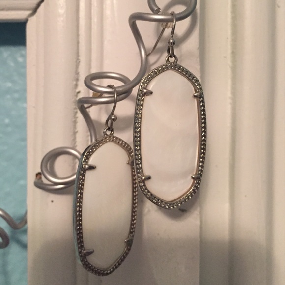 KENDRA SCOTT EARRINGS