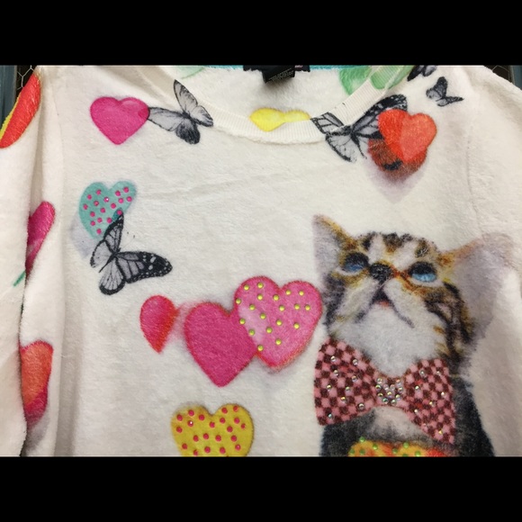 Super cozy printed sweatshirt: girls xl size 16 - Picture 2 of 4