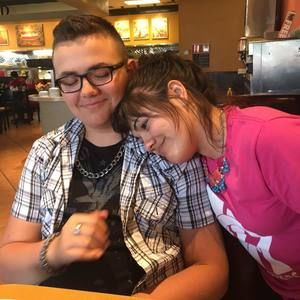 Meet your Posher, Christal