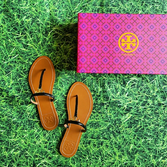 HP 3/29! Tory Burch T- Logo Flat Thong Sandals