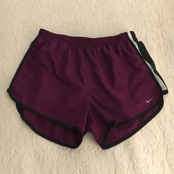 Women's Nike Shorts - medium