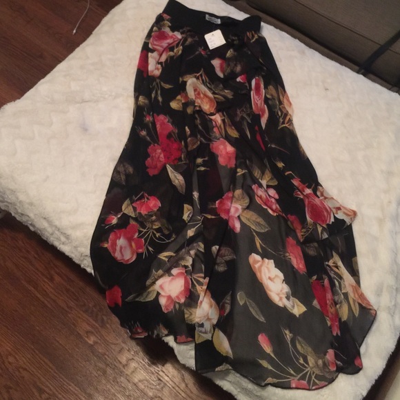 Brand new black high low floral skirt