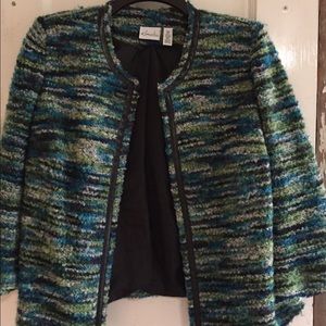 Stylish cropped jacket