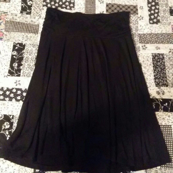 2 skirts - Picture 2 of 3