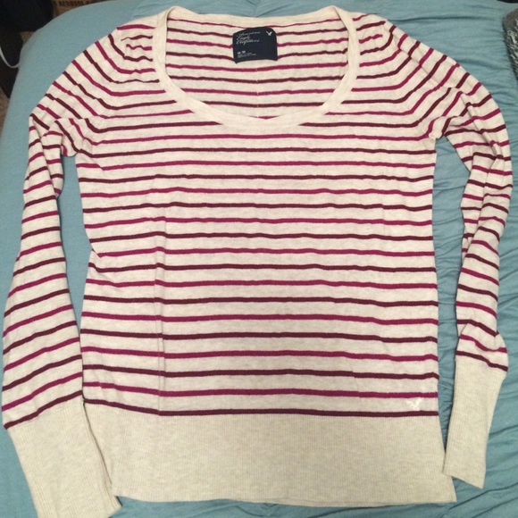 American Eagle lightweight sweater