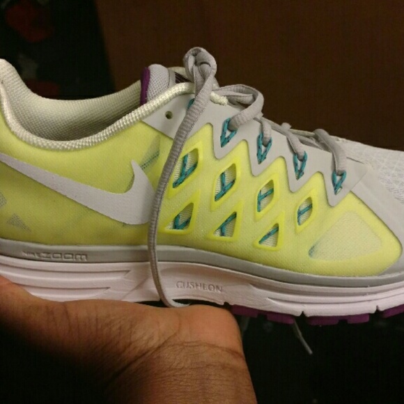 Nike zoom vomero 9 size 11