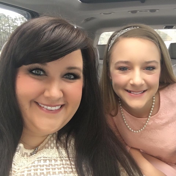 Meet your Posher, Erica - Picture 1 of 1