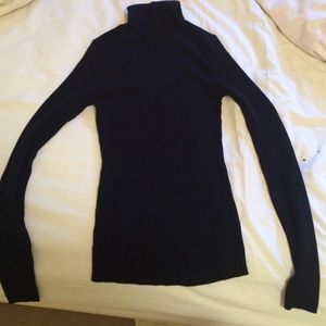 Uni qlo ribbed wool turtleneck