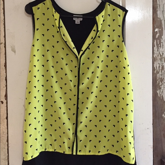 Fun yellow top