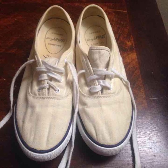 Women easy spirit shoes