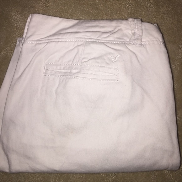 AMERICAN EAGLE WHITE PANTS👅👅👅👅