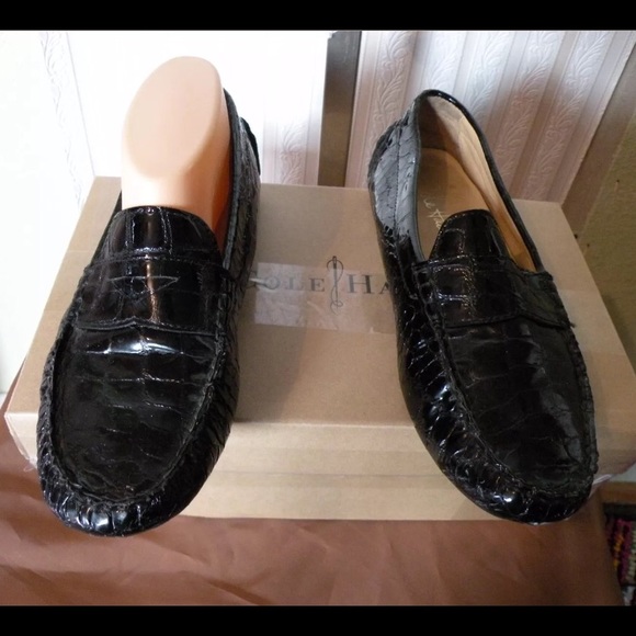 Cole haan black patent leather driving moc