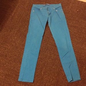 Blue colored skinny jeans