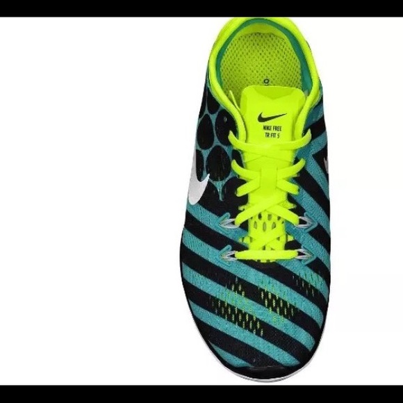 SOLD- Nike Women's Free 5.0 Tr Fit 5 PRT - Picture 4 of 4