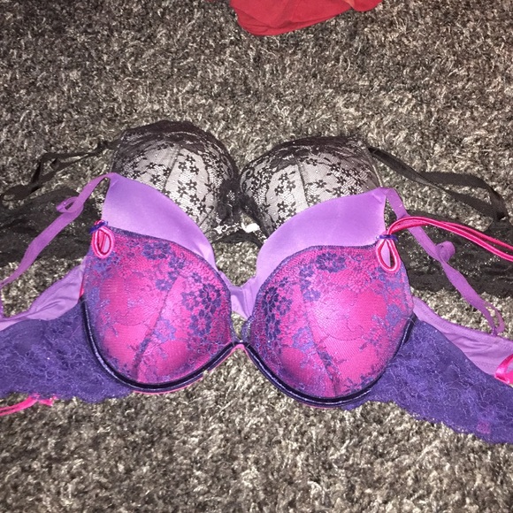 3 Victoria secret push up bras