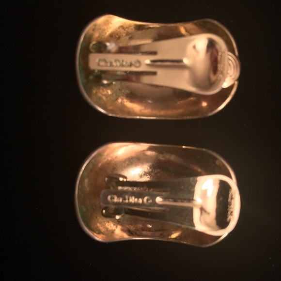 VINTAGE CHRISTIAN DIOR GOLD CLIP ON EARRINGS - Picture 3 of 3