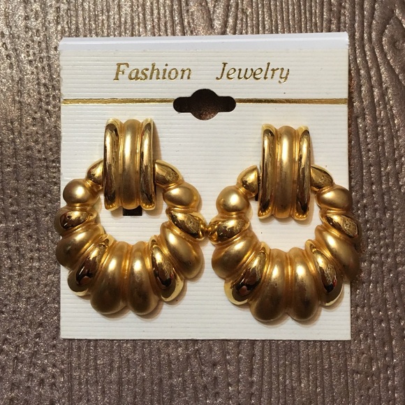 Fashion Clip-On Earrings