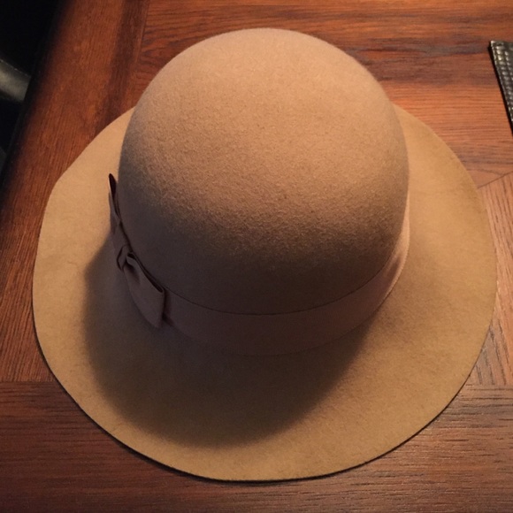 Camel brim hat