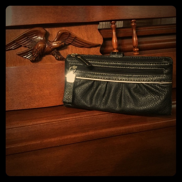 Black wallet - Picture 1 of 4