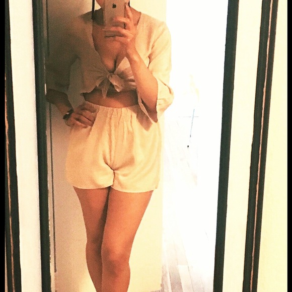 🐱 Kitty Kat Playsuit 🐱 - Picture 3 of 4